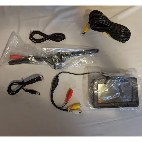 NIB Car Backup Camera System Rear View Safety Universal Wired New In Box - Picture 4 of 5